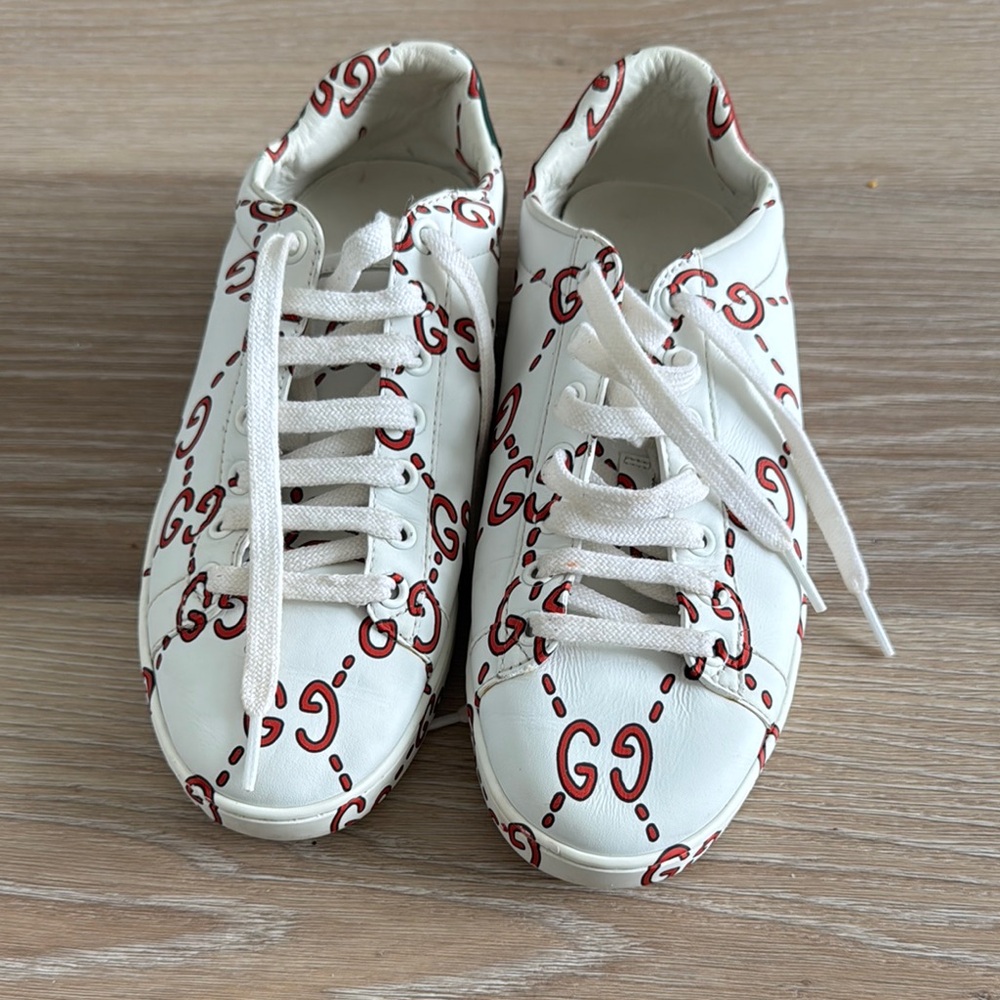 Gucci White Sneakers with Red GG Pattern